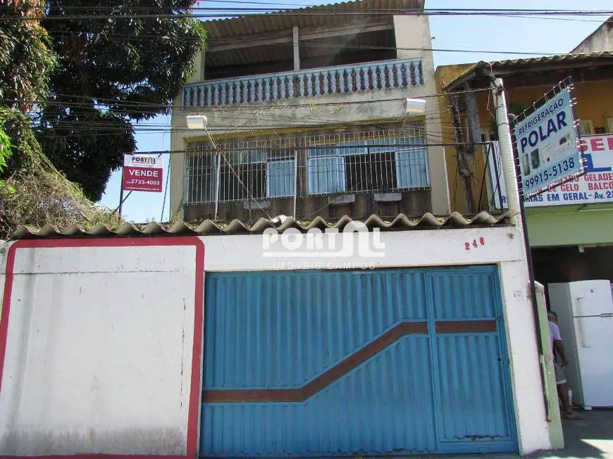 Foto 3 de Casa com 8 Quartos à venda, 110m² em Centro, Campos dos Goytacazes