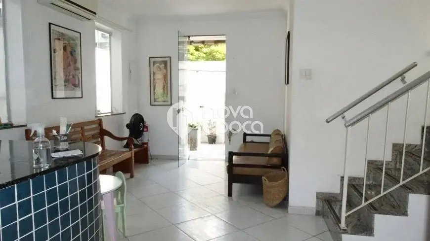 Foto 3 de Casa com 8 Quartos à venda, 328m² em Tijuca, Rio de Janeiro
