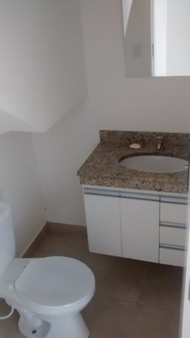 Foto 3 de Casa de Condomínio com 2 Quartos à venda, 80m² em Barroso, Teresópolis