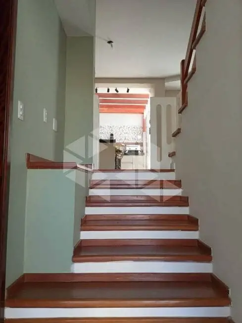 Foto 3 de Casa de Condomínio com 3 Quartos para alugar, 198m² em Cristal, Porto Alegre