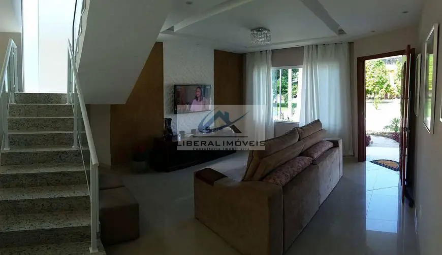 Foto 1 de Casa de Condomínio com 3 Quartos à venda, 400m² em Rio do Ouro, Niterói