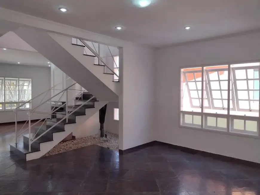 Foto 1 de Casa de Condomínio com 4 Quartos para alugar, 440m² em Alphaville, Santana de Parnaíba
