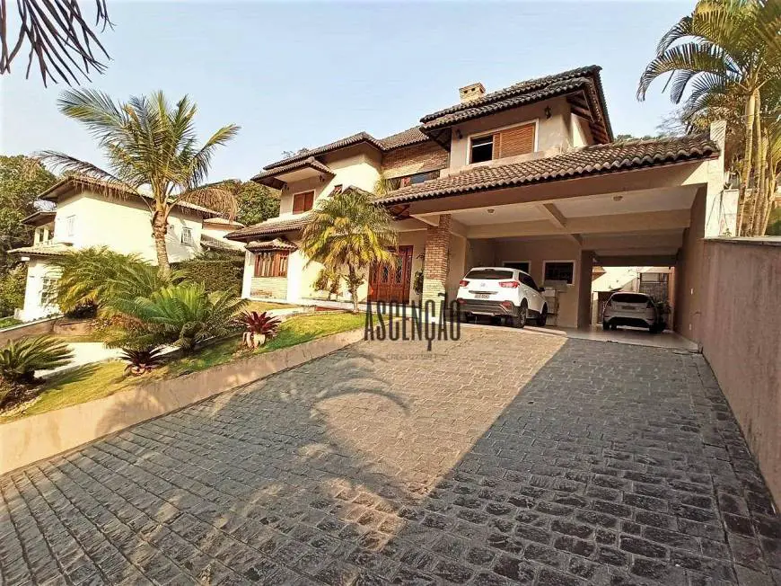 Foto 1 de Casa de Condomínio com 5 Quartos para venda ou aluguel, 650m² em Aruja Hills I, Arujá