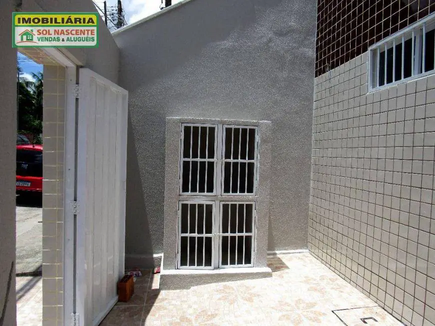 Foto 2 de Kitnet com 1 Quarto para alugar, 25m² em Jardim das Oliveiras, Fortaleza