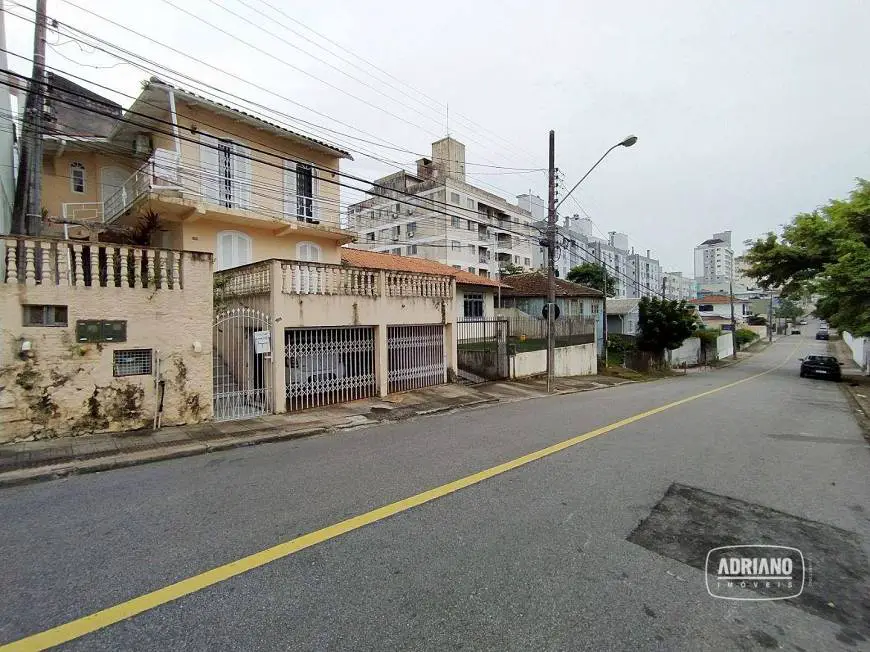 Foto 3 de Apartamento com 1 Quarto para alugar, 60m² em Capoeiras, Florianópolis