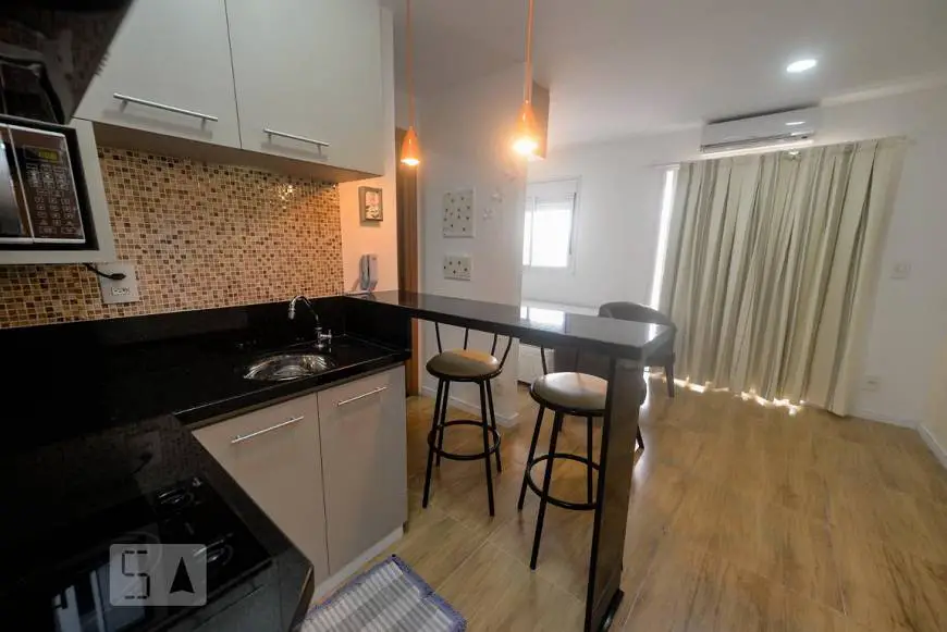 Foto 1 de Apartamento com 1 Quarto para alugar, 32m² em Jardim Maia, Guarulhos