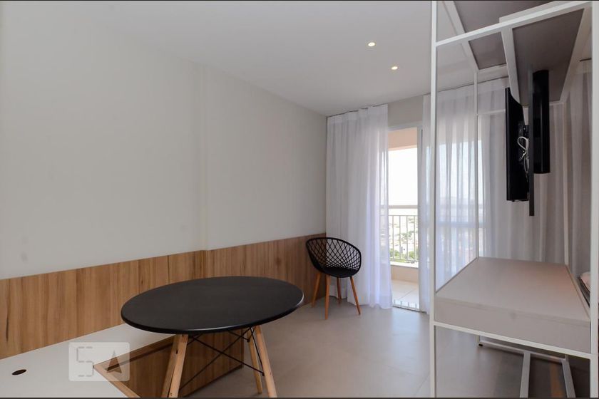 Foto 1 de Apartamento com 1 Quarto para alugar, 38m² em Jardim Maia, Guarulhos