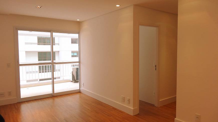 Foto 1 de Apartamento com 2 Quartos para alugar, 74m² em Cidade Monções, São Paulo