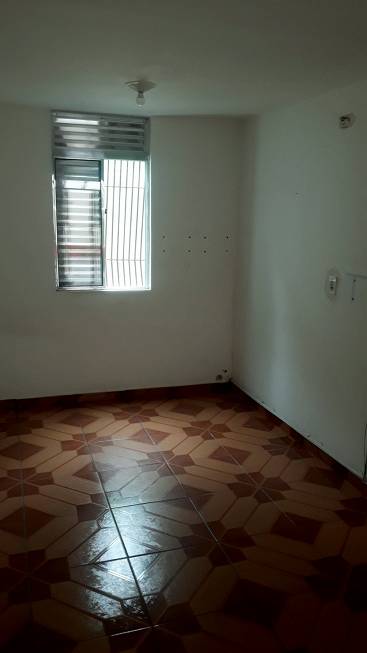 Foto 1 de Apartamento com 2 Quartos à venda, 37m² em Conjunto Habitacional Presidente Castelo Branco, Carapicuíba