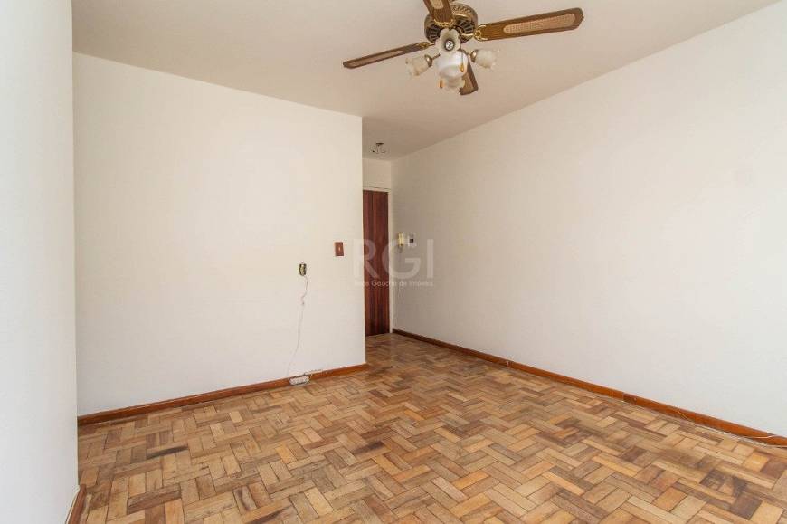 Foto 4 de Apartamento com 2 Quartos à venda, 49m² em Cristal, Porto Alegre