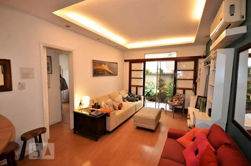 Foto 2 de Apartamento com 2 Quartos para alugar, 63m² em Humaitá, Rio de Janeiro