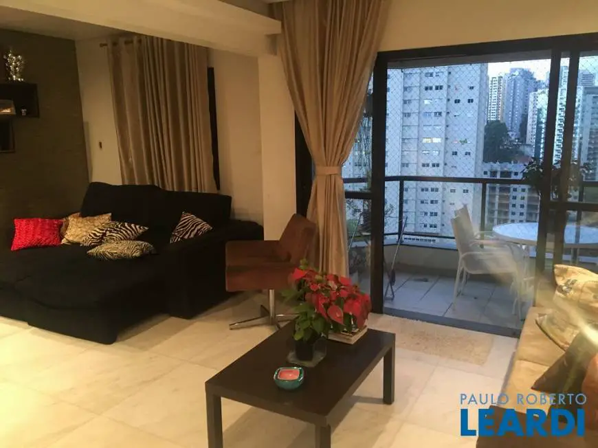 Foto 3 de Apartamento com 2 Quartos à venda, 100m² em Morumbi, São Paulo