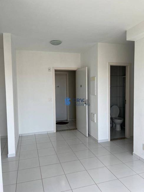 Foto 4 de Apartamento com 2 Quartos para alugar, 52m² em Vila Ipiranga, Londrina