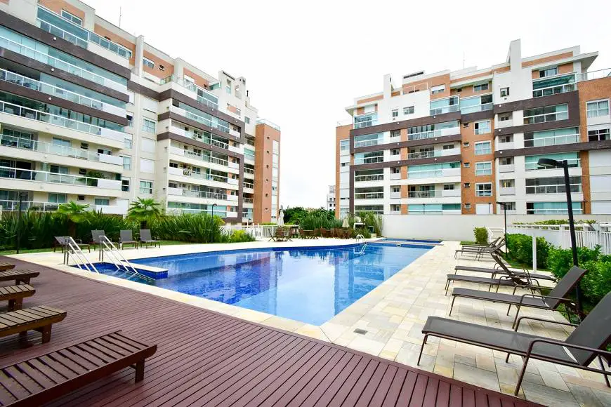 Foto 1 de Apartamento com 3 Quartos à venda, 193m² em Cabral, Curitiba