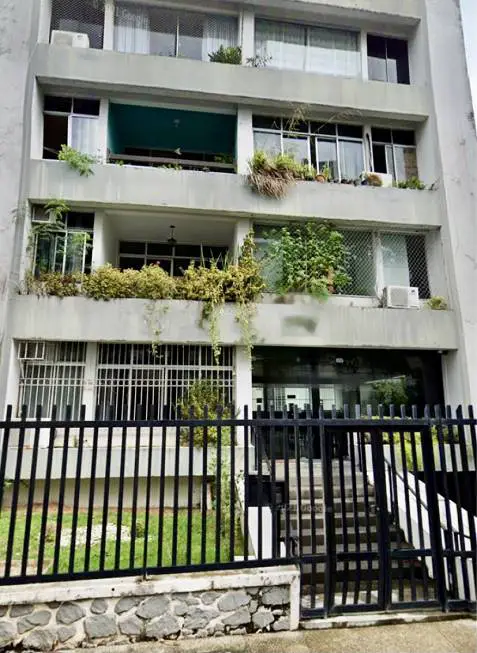 Foto 1 de Apartamento com 3 Quartos à venda, 134m² em Jardim Apipema, Salvador
