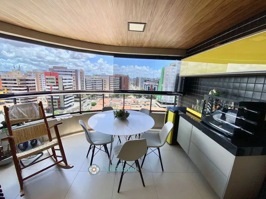 Foto 3 de Apartamento com 3 Quartos à venda, 123m² em Ponta Verde, Maceió