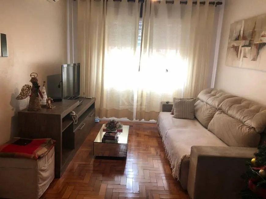 Foto 1 de Apartamento com 3 Quartos à venda, 77m² em São Sebastião, Porto Alegre