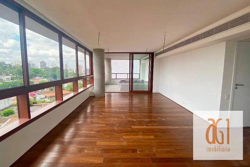 Foto 1 de Apartamento com 3 Quartos para alugar, 170m² em Vila Madalena, São Paulo