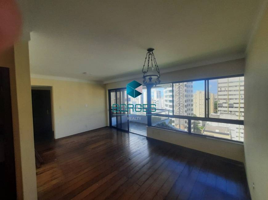 Foto 1 de Apartamento com 3 Quartos para venda ou aluguel, 132m² em Vitória, Salvador