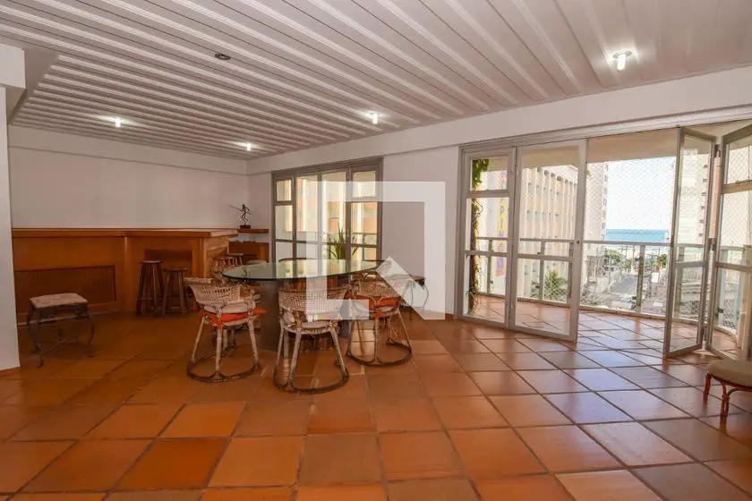 Foto 1 de Apartamento com 4 Quartos para alugar, 180m² em Centro, Guarujá