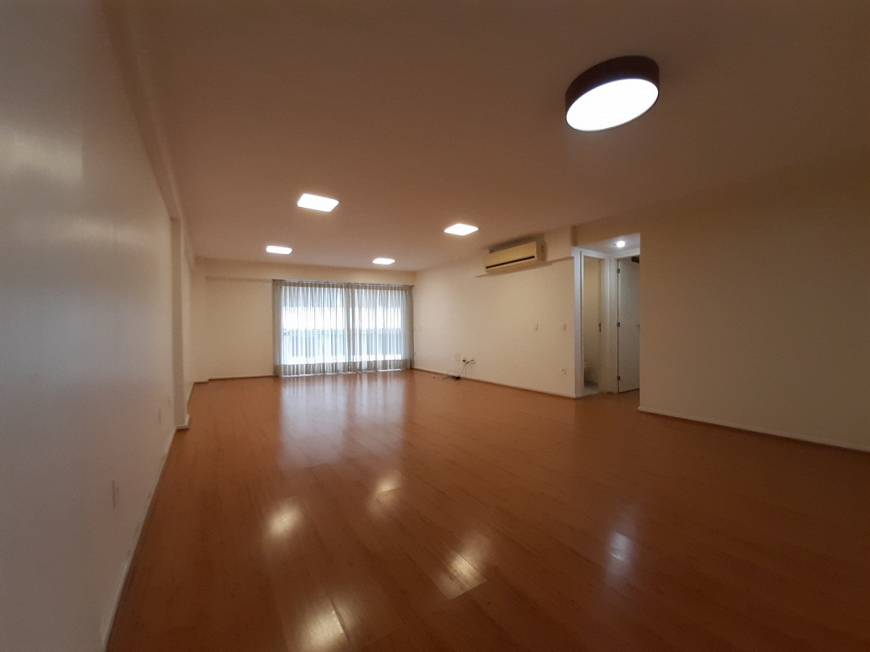 Foto 1 de Apartamento com 4 Quartos à venda, 163m² em Lagoa, Rio de Janeiro