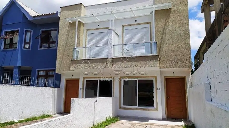 Foto 2 de Casa com 2 Quartos para alugar, 90m² em Guarujá, Porto Alegre