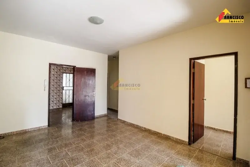 Foto 1 de Casa com 3 Quartos para alugar, 150m² em Bom Pastor, Divinópolis