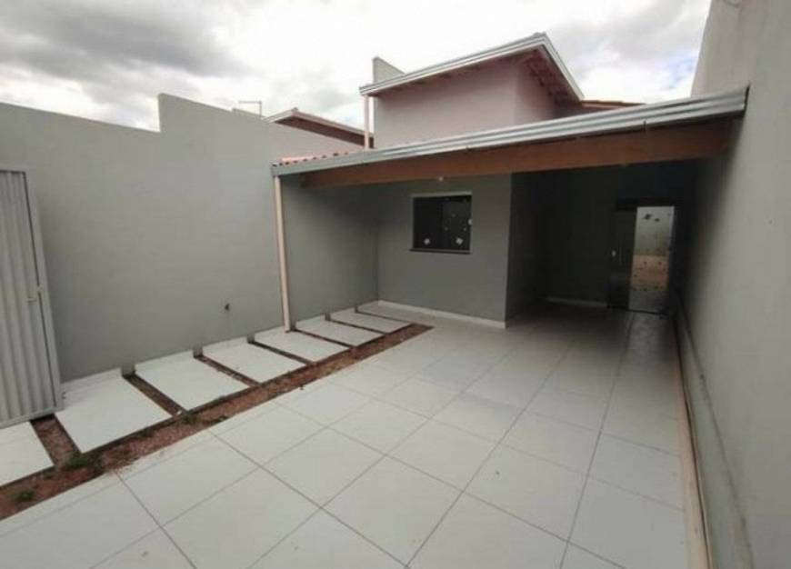 Foto 1 de Casa com 3 Quartos à venda, 100m² em Canudos, Belém