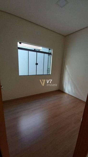 Foto 2 de Casa com 3 Quartos à venda, 80m² em Loteamento Chamonix, Londrina
