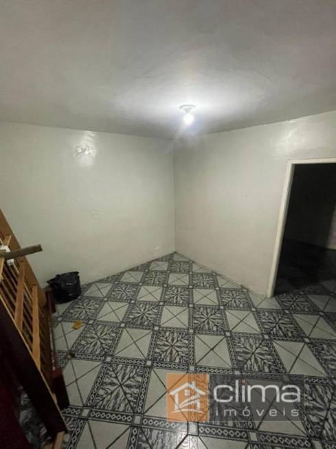 Foto 4 de Casa com 3 Quartos para alugar, 180m² em Quitaúna, Osasco