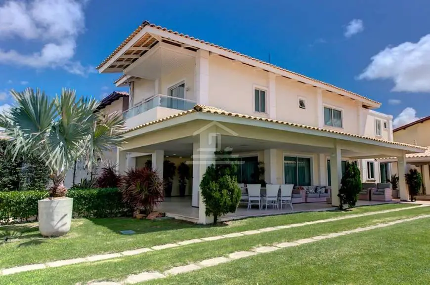 Foto 3 de Casa com 4 Quartos à venda, 650m² em Sapiranga, Fortaleza