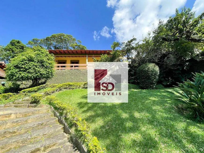 Foto 1 de Casa de Condomínio com 4 Quartos à venda, 285m² em Carlos Guinle, Teresópolis