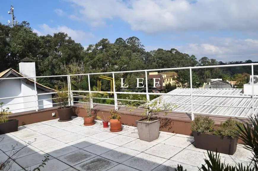 Foto 3 de Casa de Condomínio com 4 Quartos à venda, 330m² em Jardim Morumbi, São Paulo