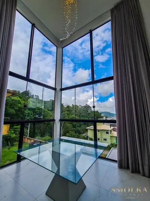 Foto 1 de Casa de Condomínio com 4 Quartos à venda, 383m² em Trindade, Florianópolis
