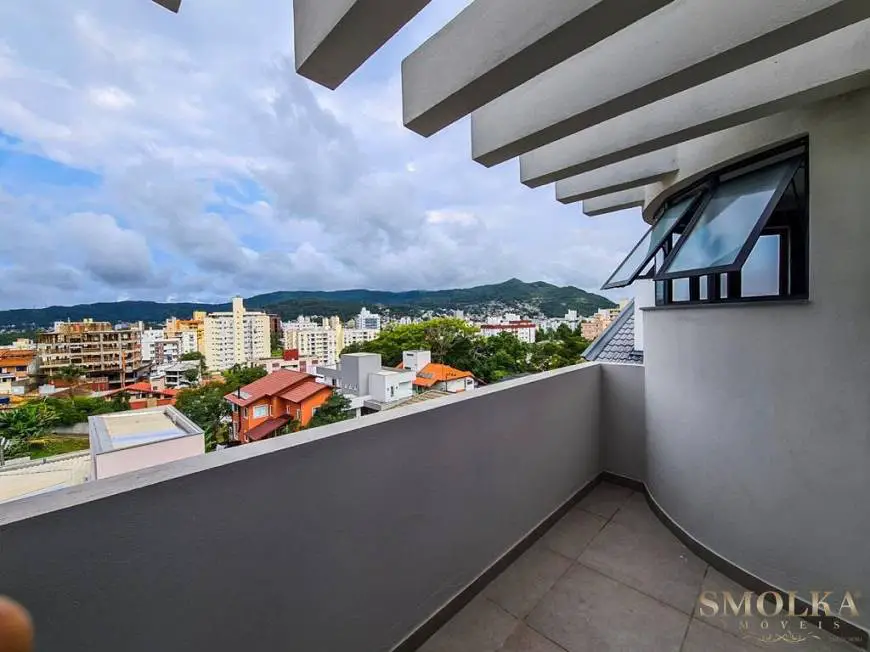 Foto 2 de Casa de Condomínio com 4 Quartos à venda, 383m² em Trindade, Florianópolis