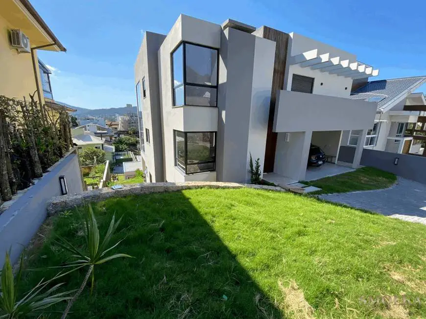 Foto 3 de Casa de Condomínio com 4 Quartos à venda, 383m² em Trindade, Florianópolis