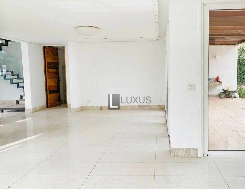 Foto 5 de Casa de Condomínio com 4 Quartos à venda, 400m² em Vila Castela , Nova Lima