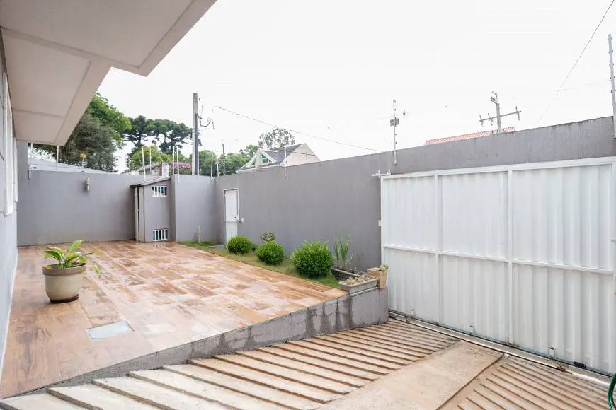 Foto 5 de Sobrado com 3 Quartos para alugar, 190m² em Vista Alegre, Curitiba