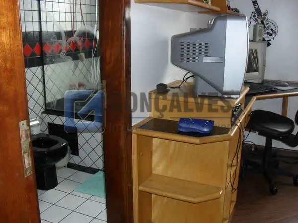 Foto 3 de Sobrado com 4 Quartos à venda, 390m² em Utinga, Santo André