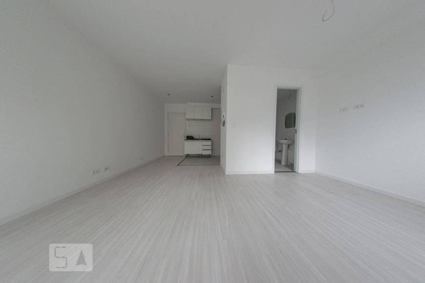 Foto 3 de Apartamento com 1 Quarto para alugar, 30m² em Capão Raso, Curitiba