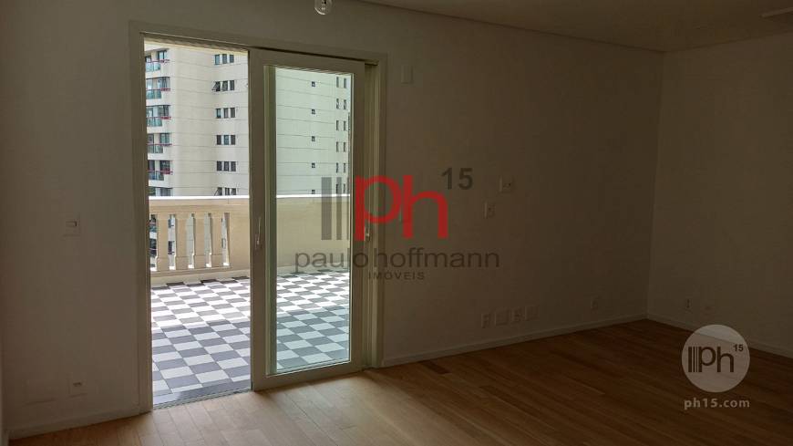 Foto 3 de Apartamento com 1 Quarto para alugar, 82m² em Jardim Europa, São Paulo