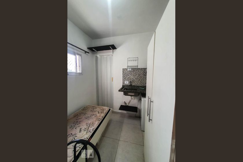 Foto 1 de Apartamento com 1 Quarto para alugar, 15m² em Liberdade, São Paulo