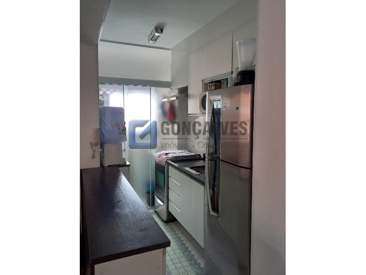 Foto 1 de Apartamento com 2 Quartos à venda, 43m² em Canhema, Diadema