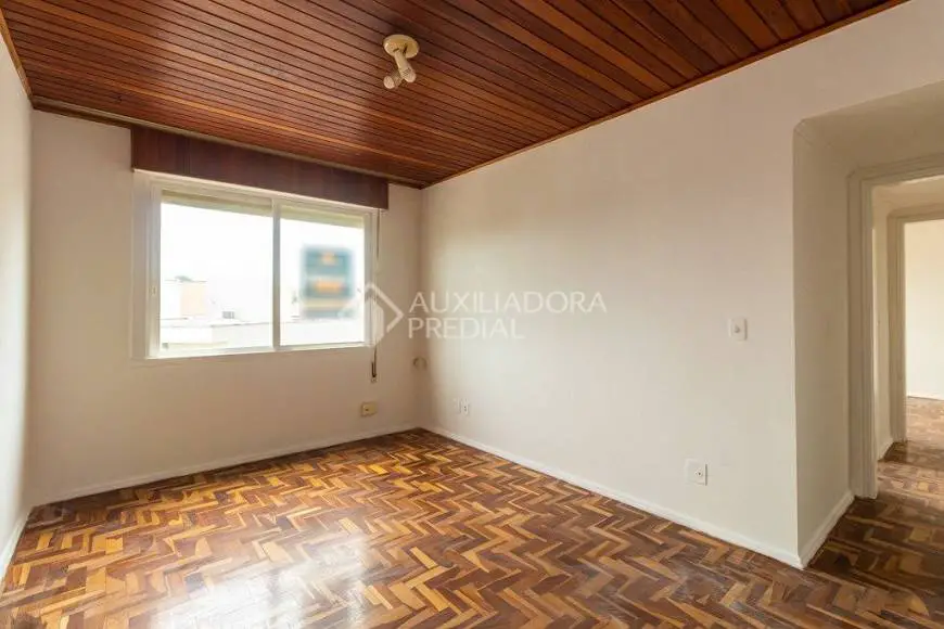 Foto 1 de Apartamento com 2 Quartos para alugar, 78m² em Santa Cecília, Porto Alegre