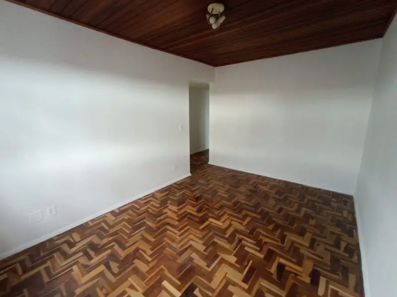 Foto 4 de Apartamento com 2 Quartos para alugar, 95m² em Santa Cecília, Porto Alegre