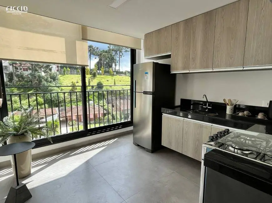 Foto 3 de Apartamento com 2 Quartos à venda, 165m² em Vila Capivari, Campos do Jordão