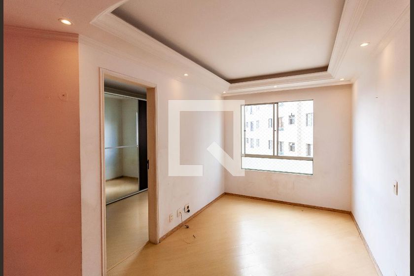 Foto 2 de Apartamento com 2 Quartos para alugar, 50m² em Vila Ema, São Paulo