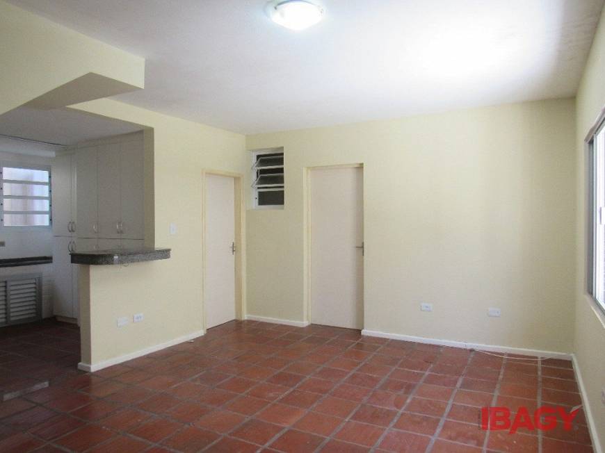 Foto 2 de Apartamento com 4 Quartos para alugar, 105m² em Canasvieiras, Florianópolis