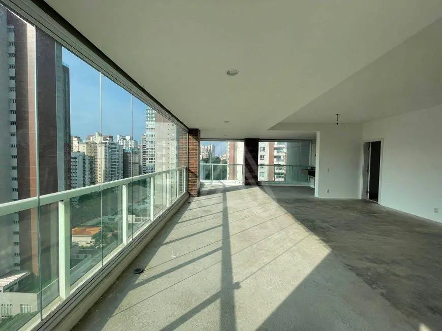 Foto 1 de Apartamento com 4 Quartos à venda, 197m² em Ibirapuera, São Paulo