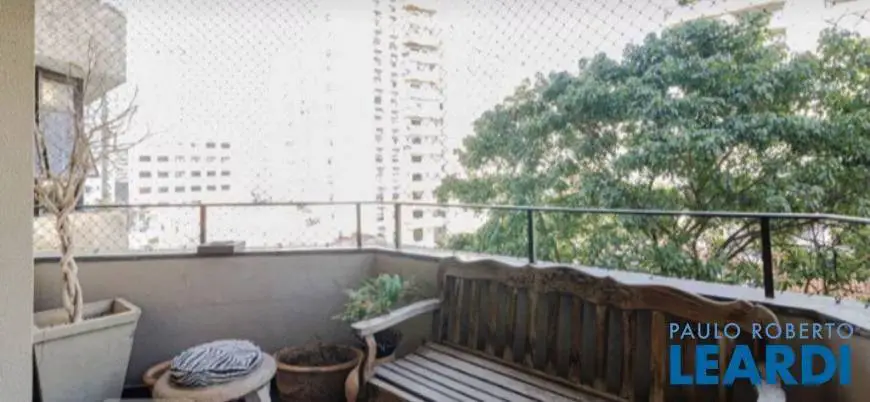 Foto 5 de Apartamento com 4 Quartos para alugar, 180m² em Paraíso, São Paulo